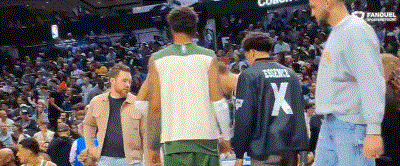 字母哥连续五场比赛得分超过败北,雄鹿挑战极限!的简单介绍 字母哥连续五场比赛得分超过败北,雄鹿挑战极限!的简单介绍