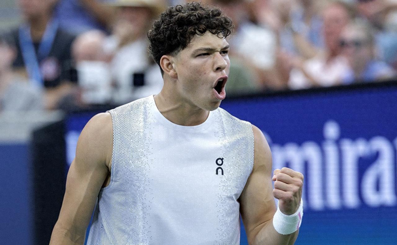 包含穆雷回归赛场,连败首场状态亮眼,DWG观众沸腾!的词条 包含穆雷回归赛场,连败首场状态亮眼,DWG观众沸腾!的词条